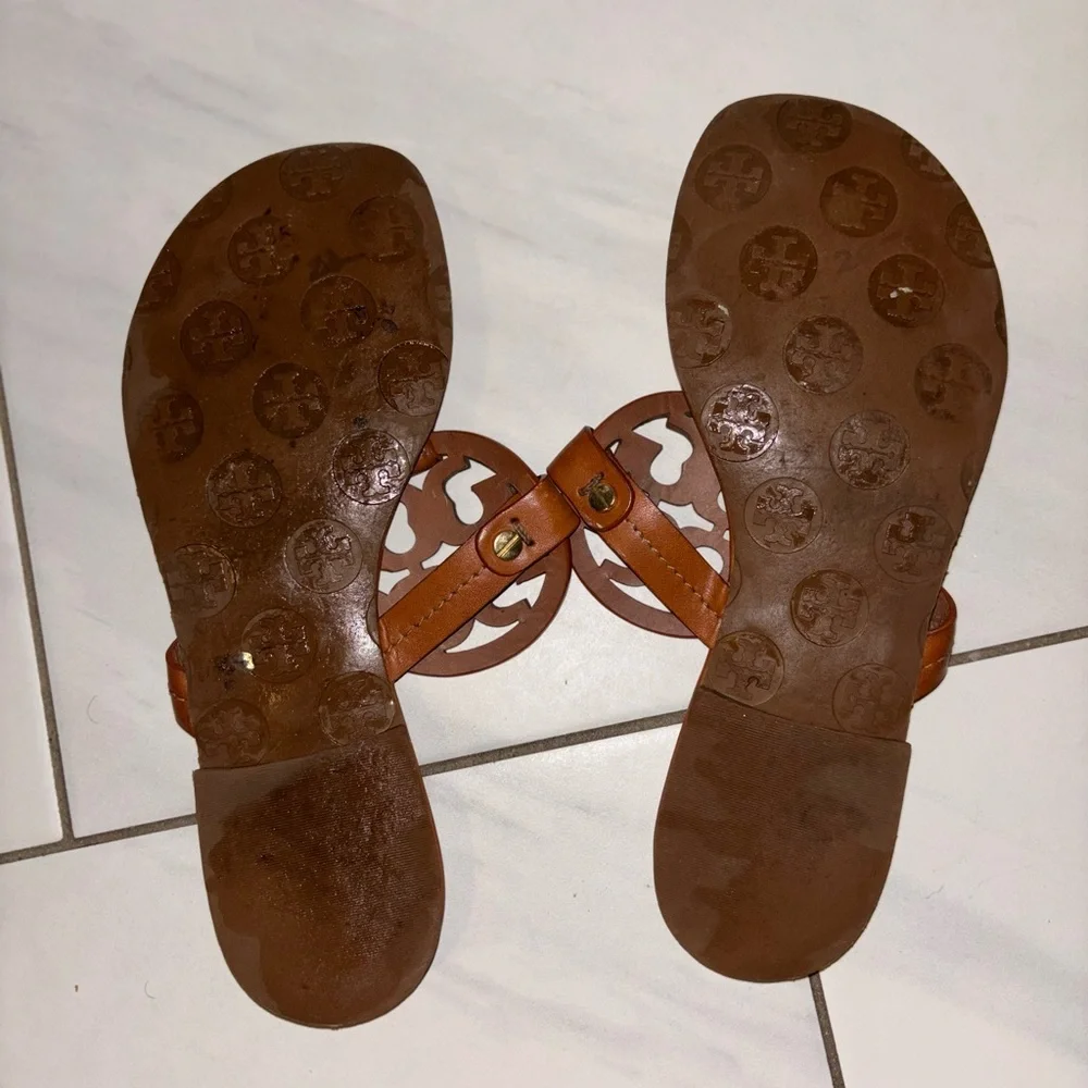 Tory Burch Brown Sandals - Picture 5 of 8